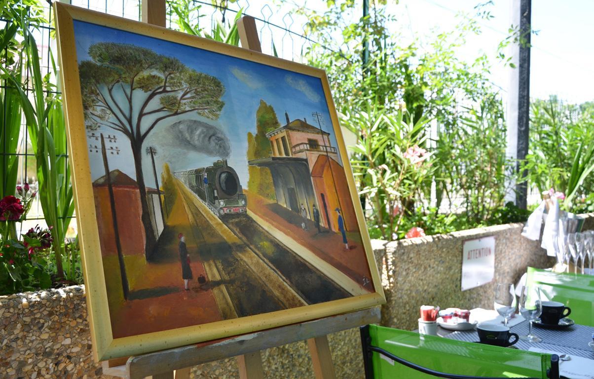 Avenue De La Gare Acomodação com café da manhã Riscle Exterior foto